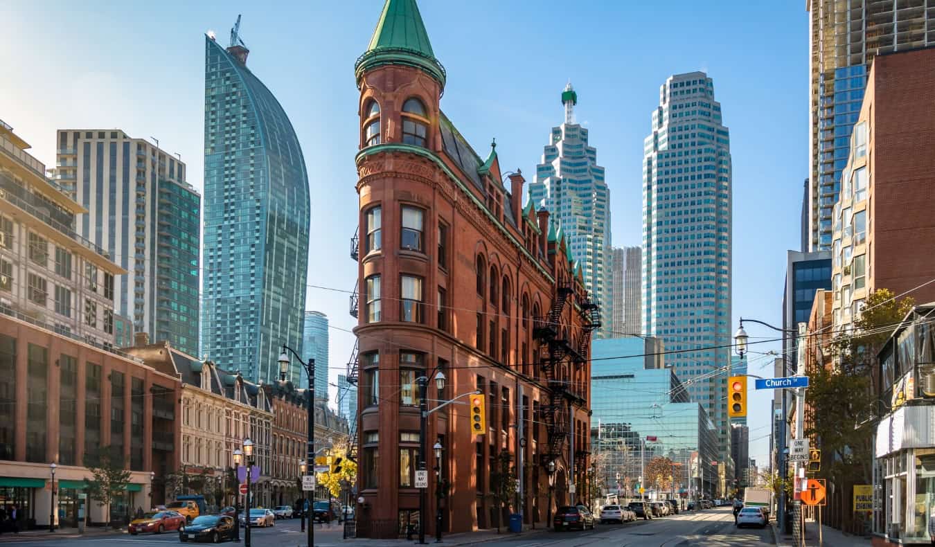 The 6 Best Hotels in Toronto: Your Ultimate Guide for 2025